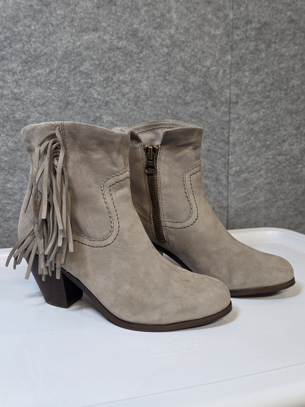 Sam Edelman Louie Fringe Ankle Boots  Size 7